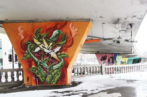 Pillars of the Van Horne|Rosemont overpass